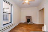 1205 N Dearborn St, Unit 1A in Chicago, IL - Building Photo - Building Photo