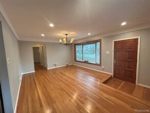 1577 E Melton Rd in Birmingham, MI - Building Photo - Building Photo