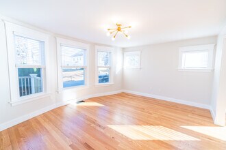 56 Starr St, Unit 1 in New Haven, CT - Building Photo - Building Photo