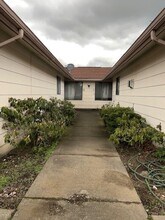 908 Liberty St in Lynden, WA - Building Photo - Building Photo