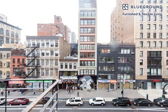 108 W 15th St in New York, NY - Building Photo - Building Photo