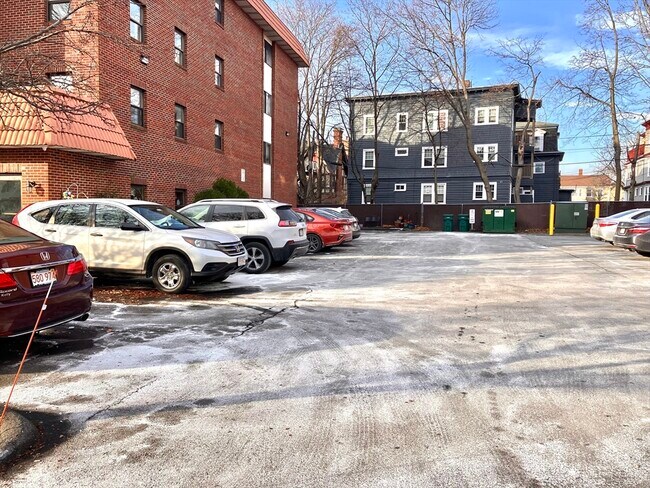 8 Nahant Pl in Lynn, MA - Building Photo - Building Photo