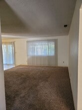 1031 Fallbrook Dr in Stockton, CA - Building Photo - Building Photo