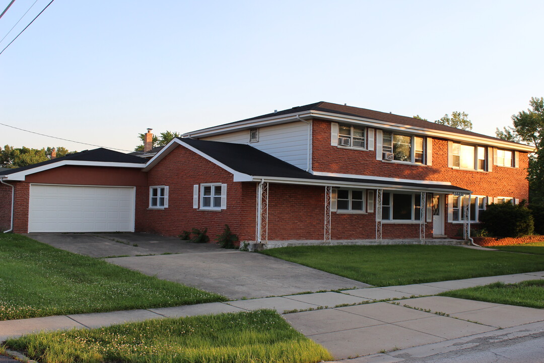 14455 Jefferson Ave in Orland Park, IL - Building Photo