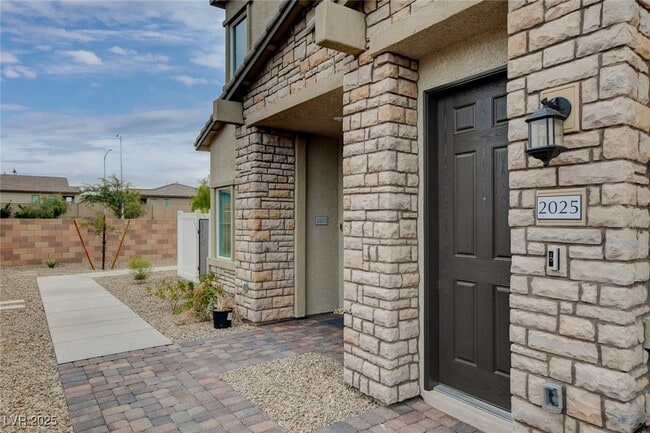 property at 237 Callen Falls Ave