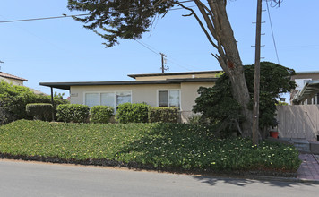 1917 S Myers St in Oceanside, CA - Building Photo - Building Photo