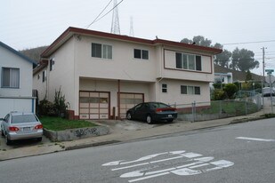 160 Pecks Ln in South San Francisco, CA - Building Photo