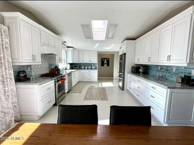 5824 E Montgomery Rd in Cave Creek, AZ - Building Photo - Building Photo