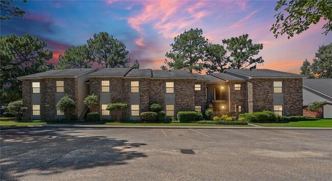 property at 1260 Sutton Ct