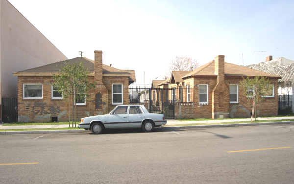 6327 Middleton St in Huntington Park, CA - Building Photo - Building Photo