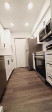 927 Riverside Dr, Unit 324 in Coral Springs, FL - Building Photo - Building Photo