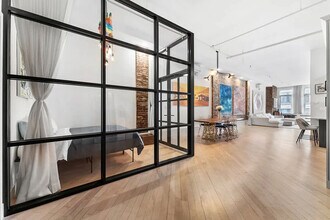 20 E 17th St in New York, NY - Building Photo - Building Photo