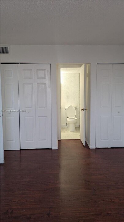 1251 NE 108th St in Miami, FL - Building Photo