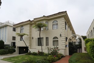 422 S Palm Dr Apartments