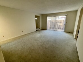 2732 Santiago Rd, Unit B in Fullerton, CA - Building Photo - Building Photo