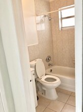 6313 Hayes St in Hollywood, FL - Building Photo - Building Photo
