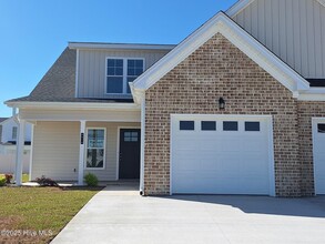 641 Abigail Taylor Dr in Greenville, NC - Building Photo - Building Photo
