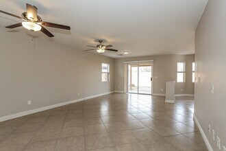 12422 W Sharon Dr in El Mirage, AZ - Building Photo - Building Photo