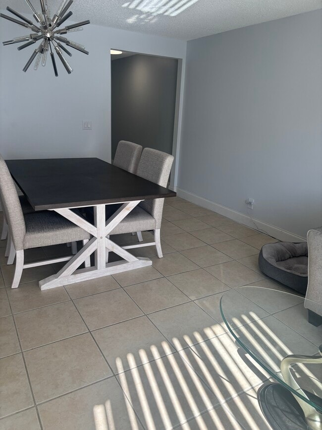 317 Georgian Park Dr in Jupiter, FL - Foto de edificio - Building Photo