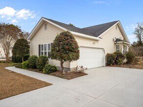 215 Carefree Ln in Morehead City, NC - Building Photo - Building Photo