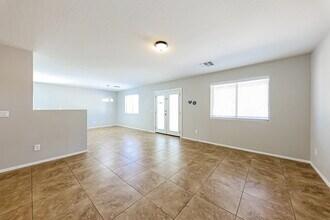 23656 W Bowker St in Buckeye, AZ - Foto de edificio - Building Photo