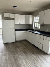 5 Lake Pl in Gainesville, GA - Building Photo - Building Photo