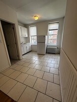 118 Adams St in Hoboken, NJ - Building Photo