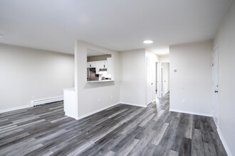 Lagoon Living in Atlantic City, NJ - Building Photo - Interior Photo