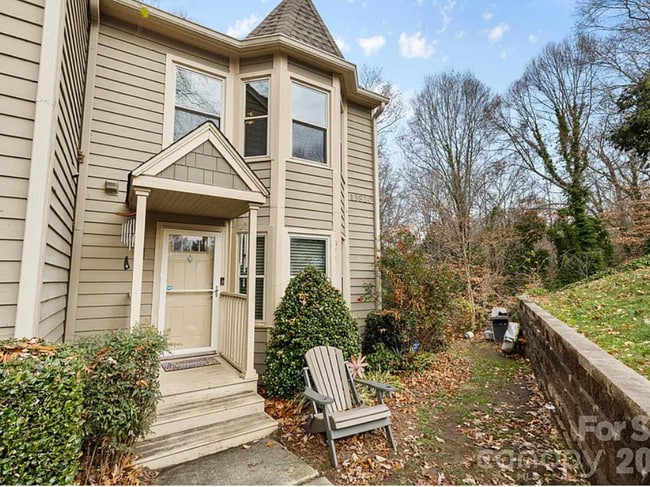 property at 13820 Queens Harbor Rd