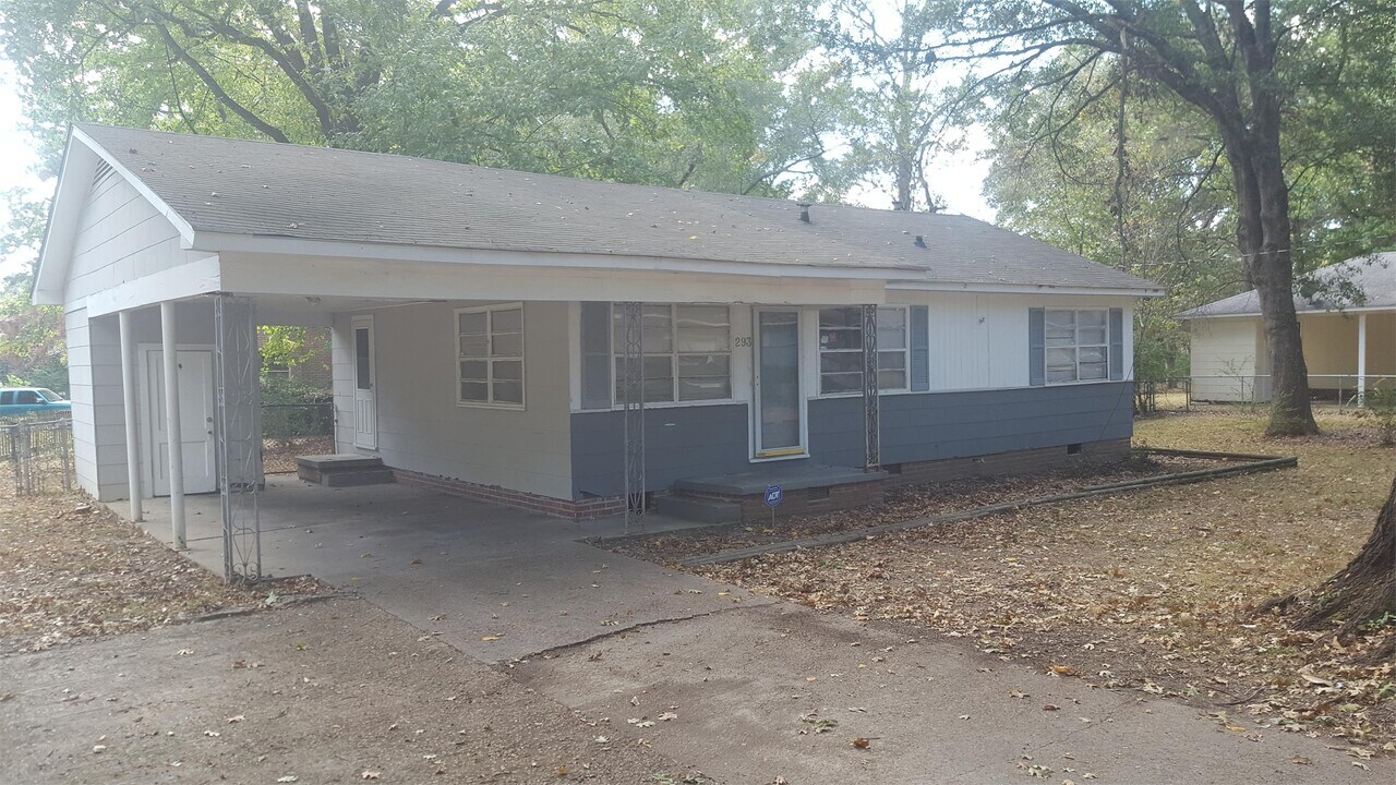 293 Cameron St in Jackson, MS - Building Photo