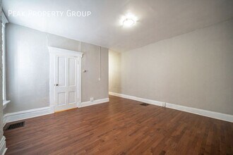 2357 N High St in Columbus, OH - Building Photo - Building Photo