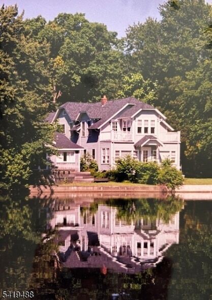 20 Seneca Trail in Denville, NJ - Foto de edificio