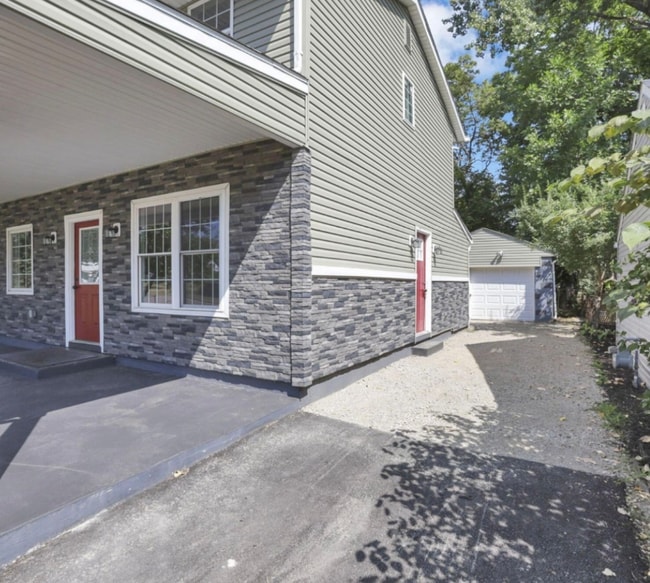 property at 2040 Margaret Ave