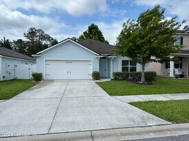 95090 Timberlake Dr in Fernandina Beach, FL - Building Photo