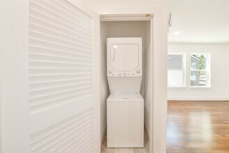 6620 Lawndale St in Houston, TX - Foto de edificio - Building Photo