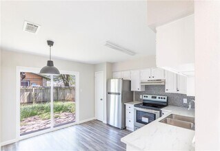 10309 Burmaster Ln in Austin, TX - Building Photo - Building Photo