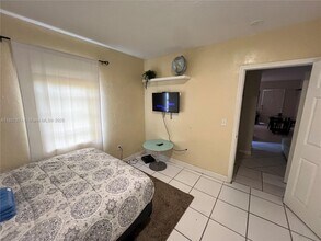 55 NW 69th St in Miami, FL - Building Photo - Building Photo