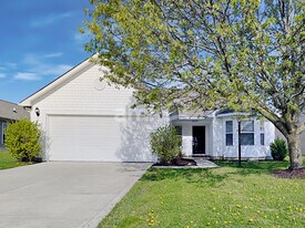 15522 Dry Creek Rd in Noblesville, IN - Building Photo