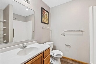 780 Magnolia Ln in Marion, IA - Building Photo - Building Photo