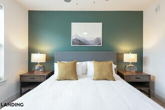 501 Sarah Deel Dr, Unit 10-1018 in Webster, TX - Building Photo - Building Photo