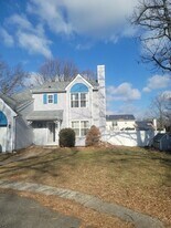1 Sunnydale Ct in Berkeley Township, NJ - Building Photo