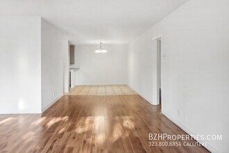 954 Croft Ave, Unit 201 in Los Angeles, CA - Building Photo - Building Photo