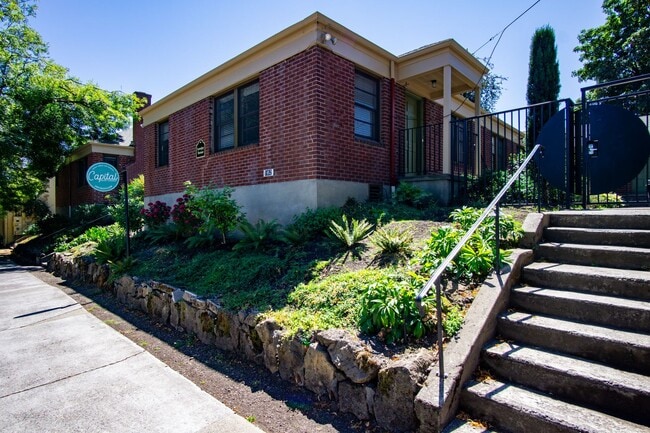 property at 1952 NW Lovejoy St