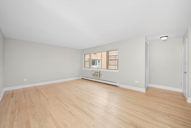 8054 Niles Ave in Skokie, IL - Building Photo - Building Photo