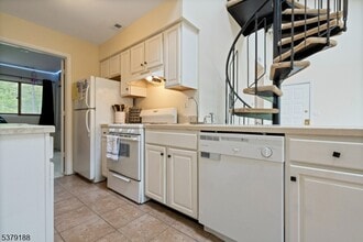 5 Telluride Ct in Vernon, NJ - Building Photo - Building Photo