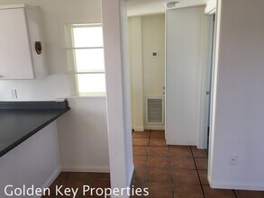 2015 Stewart St in Oceanside, CA - Building Photo - Building Photo