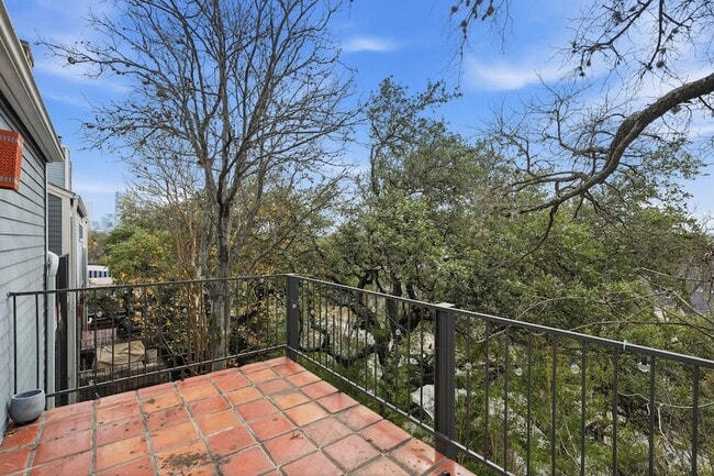 606 W Lynn St, Unit 10 in Austin, TX - Foto de edificio - Building Photo