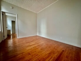 2476 Arthur Ave in Bronx, NY - Building Photo