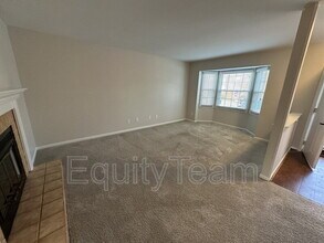 9133 Dominion Cir in Cincinnati, OH - Building Photo - Building Photo