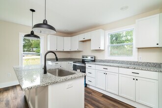 2206 Keith Ave in Knoxville, TN - Foto de edificio - Building Photo